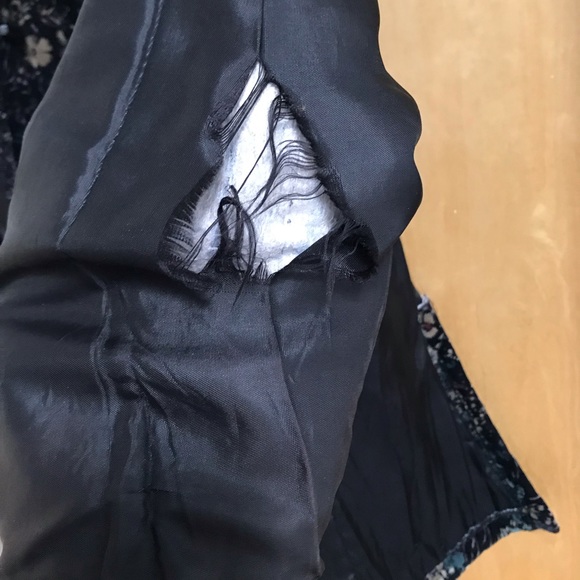 Vintage Floral Velvet Jacket - Picture 6 of 11